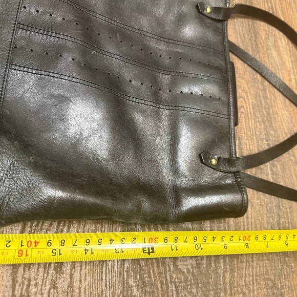 Banana Republic EUC Black Leather Tote Bag - Picture 6 of 16